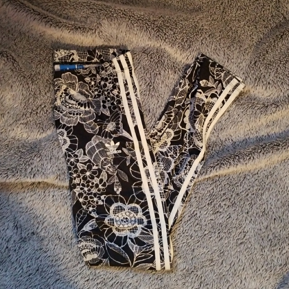 Adidas leggings